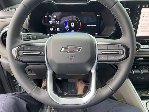 New 2026 Chevrolet Colorado ZR2 w/ Technology Package AWD/4WD image 16