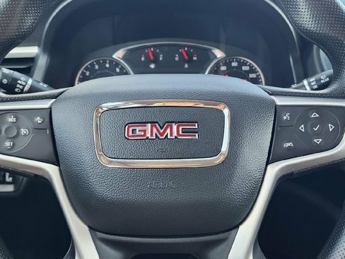 Used 2021 GMC Acadia SLE w/ Driver Convenience Package FWD image 13