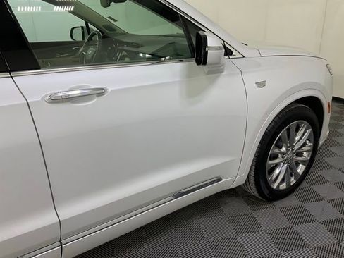 Certified 2023 Cadillac XT6 Premium Luxury image 7