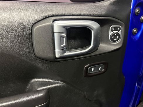 Used 2020 Jeep Wrangler Unlimited Sport S AWD/4WD image 11