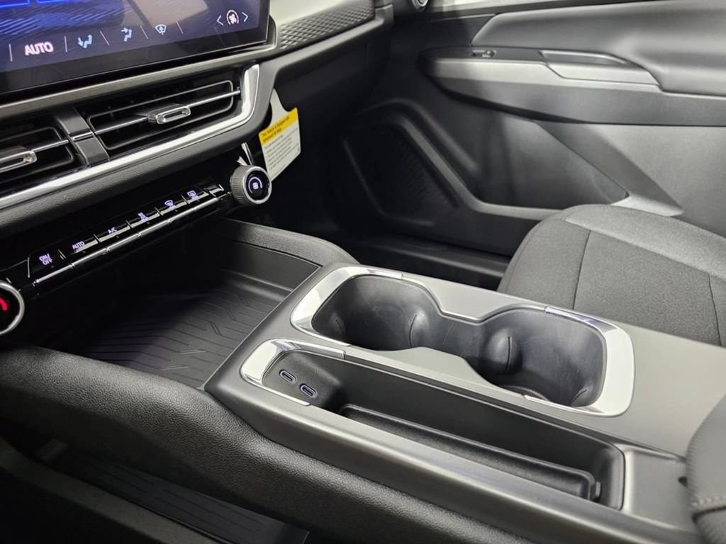 New 2026 Chevrolet Equinox EV LT FWD image 33