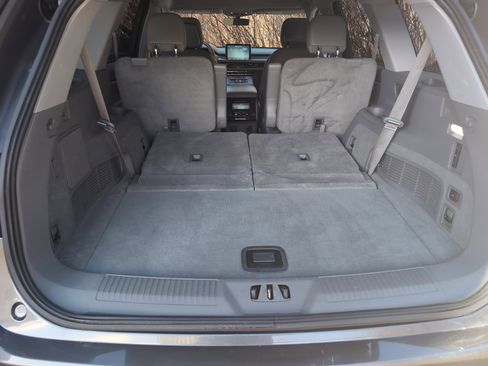 Used 2020 Lincoln Aviator Reserve w/ Elements Package Plus image 32