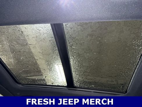 Used 2024 Jeep Grand Cherokee L Limited w/ Luxury Tech Group II image 16