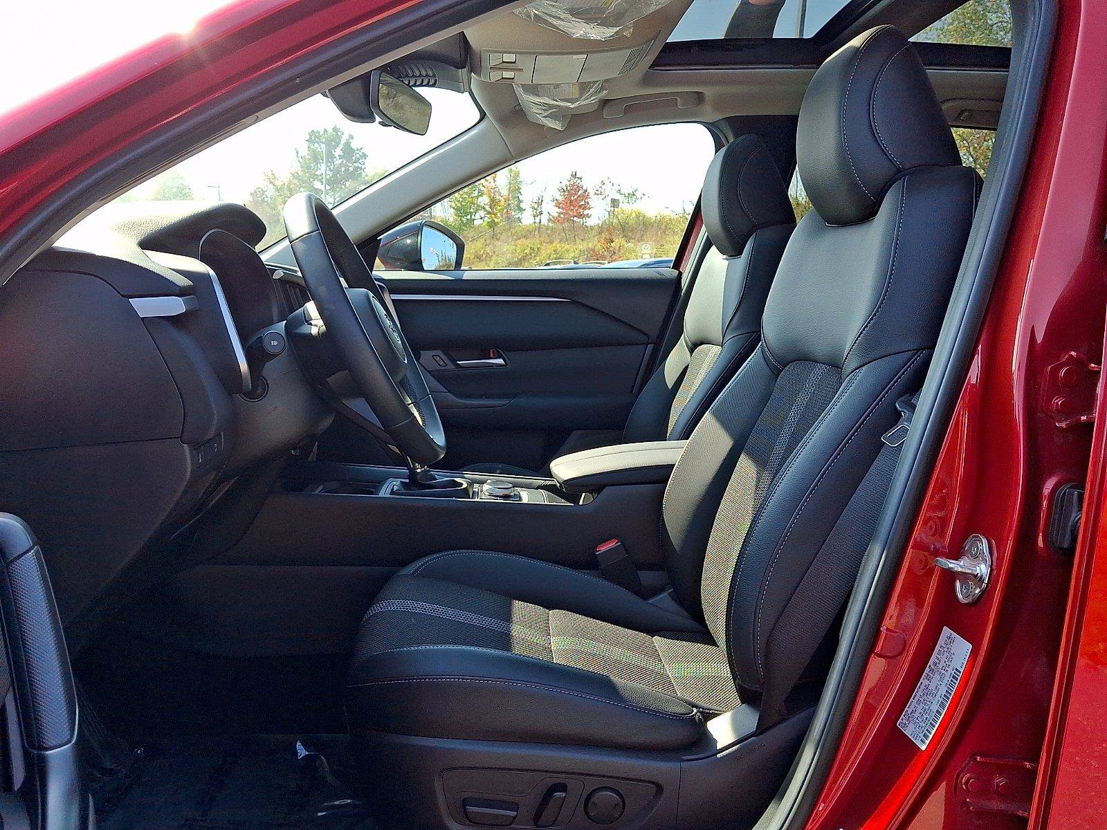 Used 2025 MAZDA CX-50 AWD 2.5 S w/ Weather Package image 14
