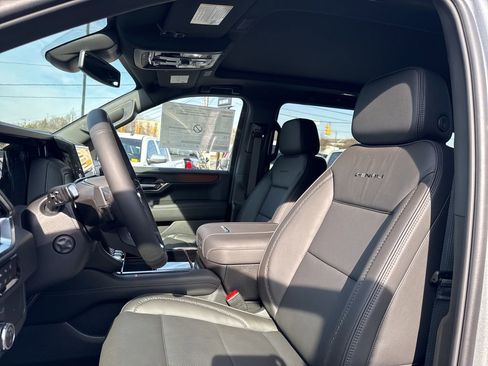 New 2026 GMC Yukon XL Denali w/ Sun & Power Step Package image 18