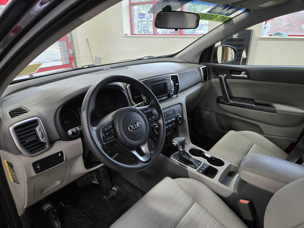 Used 2017 Kia Sportage LX w/ LX Popular Package AWD/4WD image 19