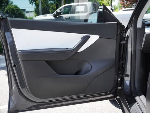 Used 2022 Tesla Model Y Performance AWD/4WD image 14