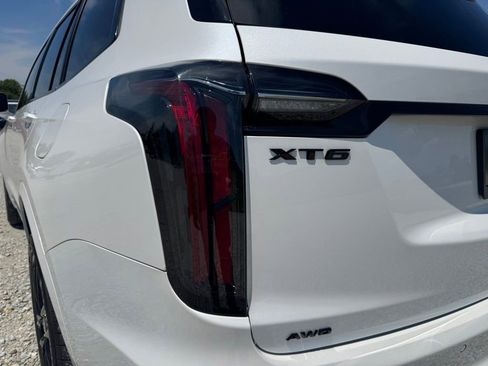 Certified 2023 Cadillac XT6 Sport w/ LPO, Onyx Lite Package AWD/4WD image 13