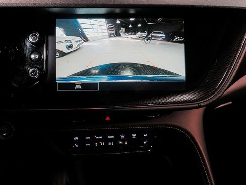 Used 2023 Buick Envision Essence image 18