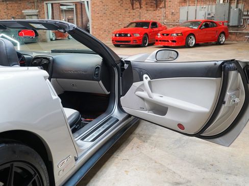 Used 2008 Chevrolet Corvette Convertible w/ Preferred Equipment Group RWD image 49