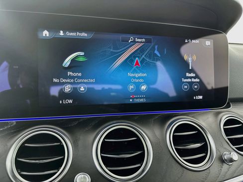 Used 2023 Mercedes-Benz E 350 Sedan image 18