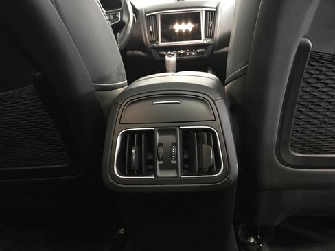 Used 2022 Maserati Levante Modena image 13