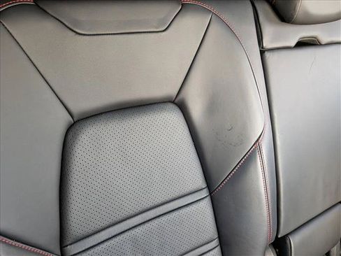 Used 2023 Porsche Cayenne image 18