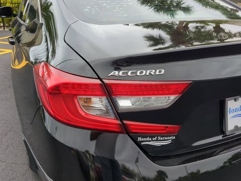 Used 2018 Honda Accord EX-L image 12