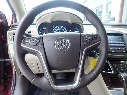 Used 2015 Buick LaCrosse image 8