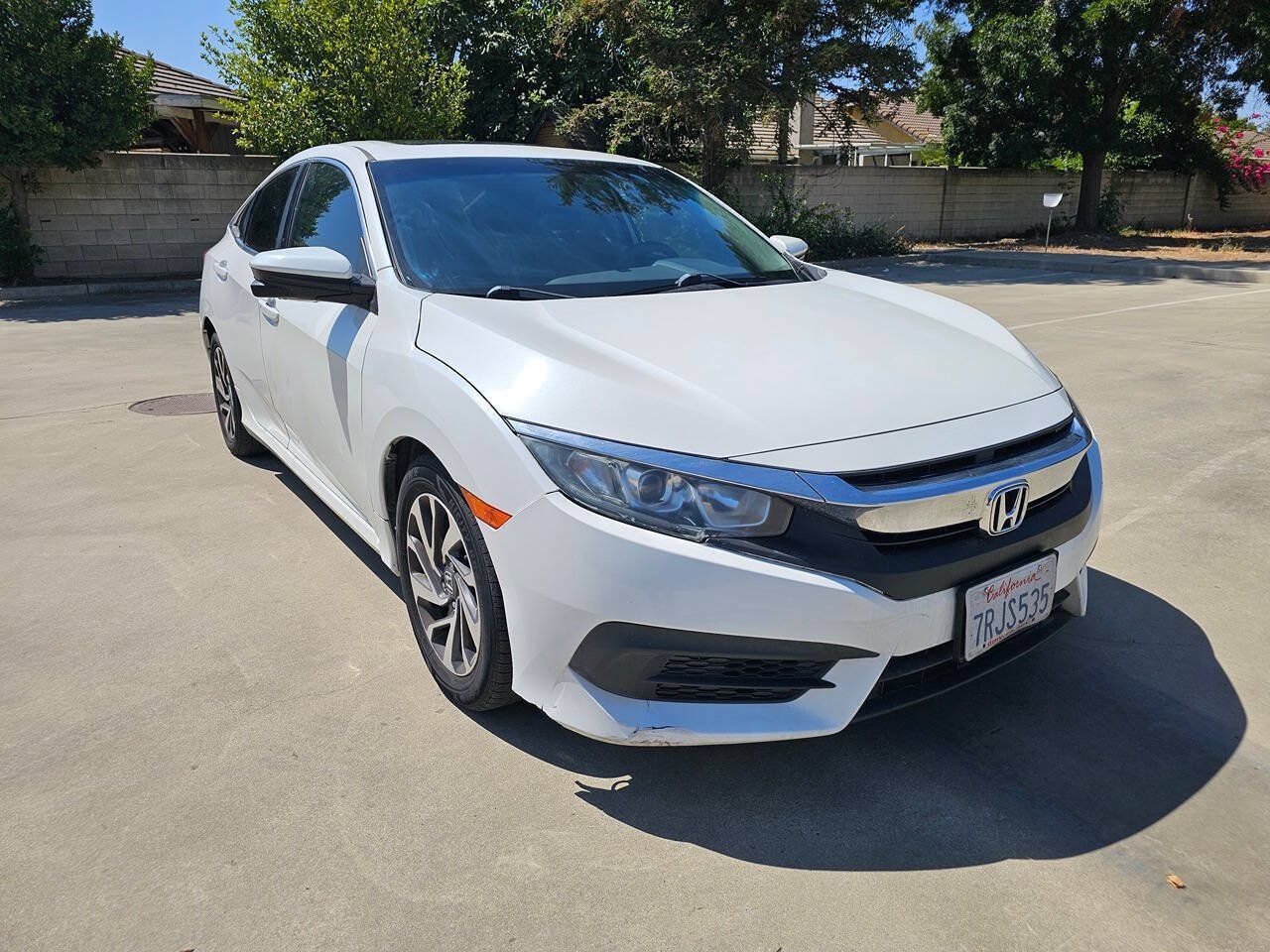 Used 2016 Honda Civic EX image 4