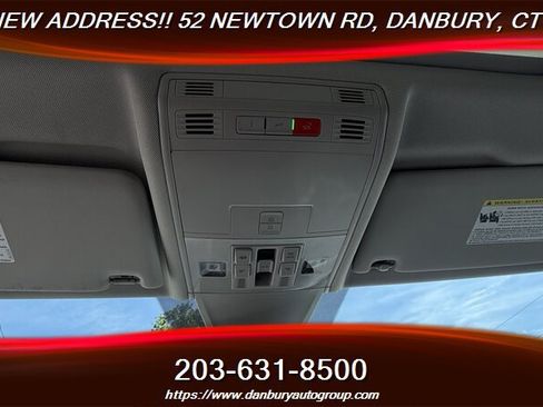 Used 2022 Volkswagen Tiguan SE AWD/4WD image 25