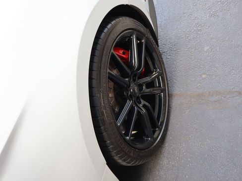 Used 2022 Ford Mustang Shelby GT500 w/ Technology Package RWD image 40
