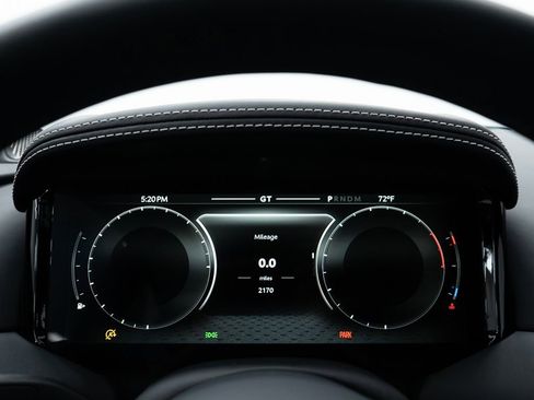 Used 2025 Aston Martin DB12 Coupe image 27