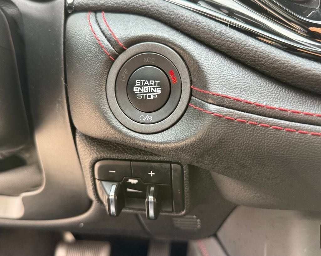 Used 2025 Dodge Durango R/T AWD/4WD image 15