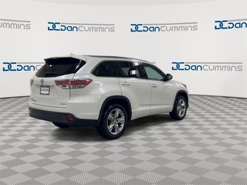 Used 2015 Toyota Highlander Limited image 8