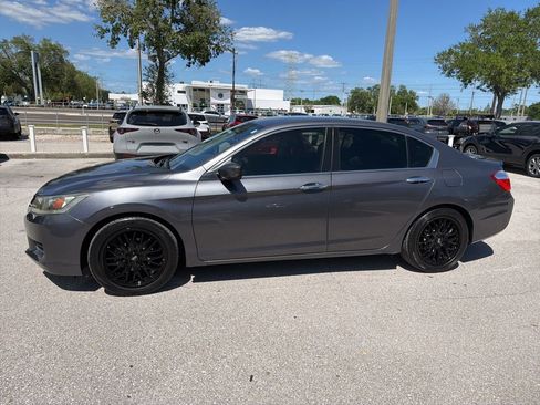 Used 2013 Honda Accord LX image 9