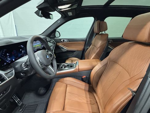 New 2026 BMW X5 M60i w/ Climate Comfort Package AWD/4WD image 12