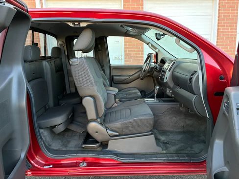 Used 2014 Nissan Frontier PRO-4X AWD/4WD image 12