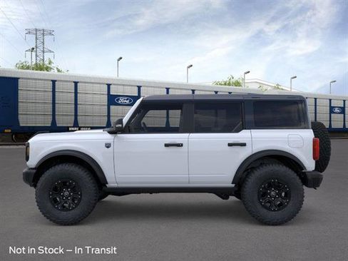 New 2025 Ford Bronco Big Bend w/ Black Diamond Package image 3