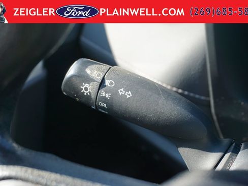 Used 2021 Toyota RAV4 LE AWD/4WD image 24