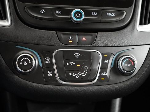 Used 2025 Chevrolet Malibu RS FWD image 25