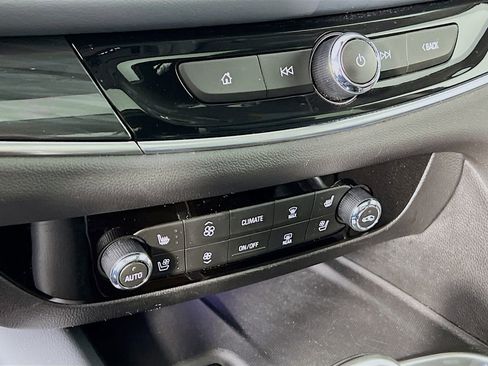 Certified 2021 Buick Enclave Premium w/ Sun and Sites Package image 15