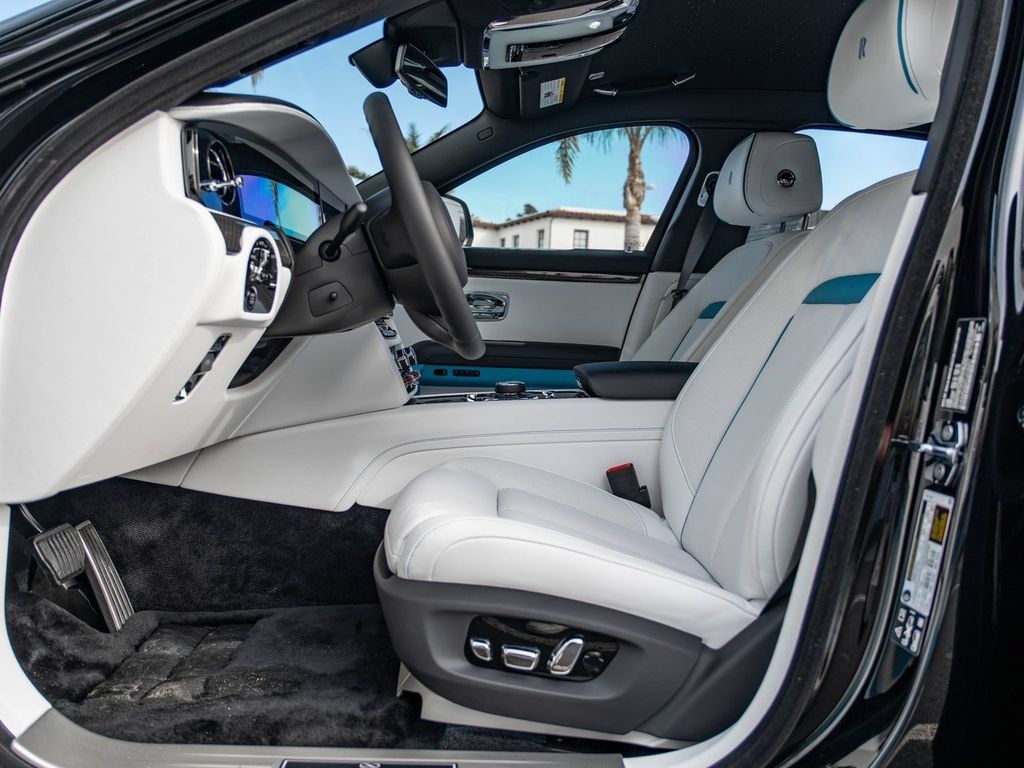 New 2026 Rolls-Royce Ghost Black Badge AWD/4WD image 29