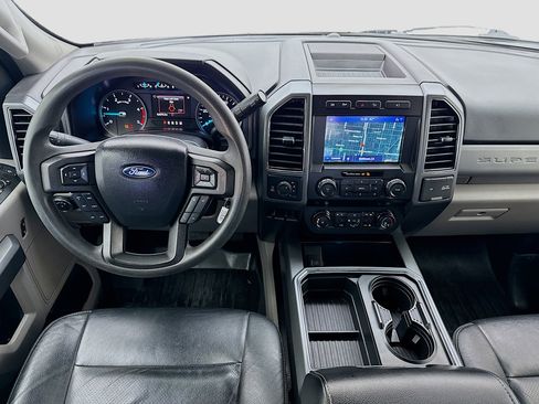 Used 2021 Ford F250 XLT w/ XLT Premium Package image 14