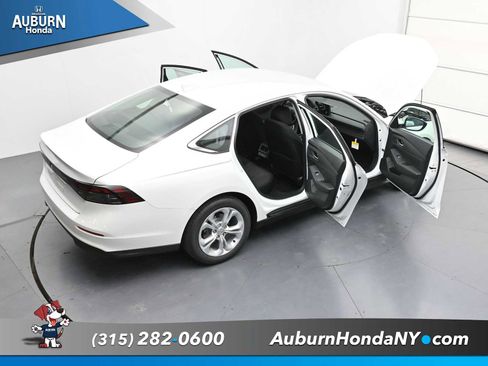 New 2025 Honda Accord LX image 37