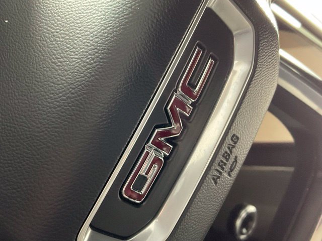 Used 2025 GMC Acadia Elevation w/ Elevation Premium Package FWD image 46