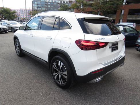 Used 2026 Mercedes-Benz GLA 250 4MATIC image 2