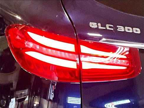 Used 2019 Mercedes-Benz GLC 300 GLC 300 image 31