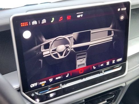 New 2026 Volkswagen Tiguan SE AWD/4WD image 17