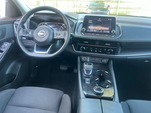 Used 2023 Nissan Rogue S AWD/4WD image 16