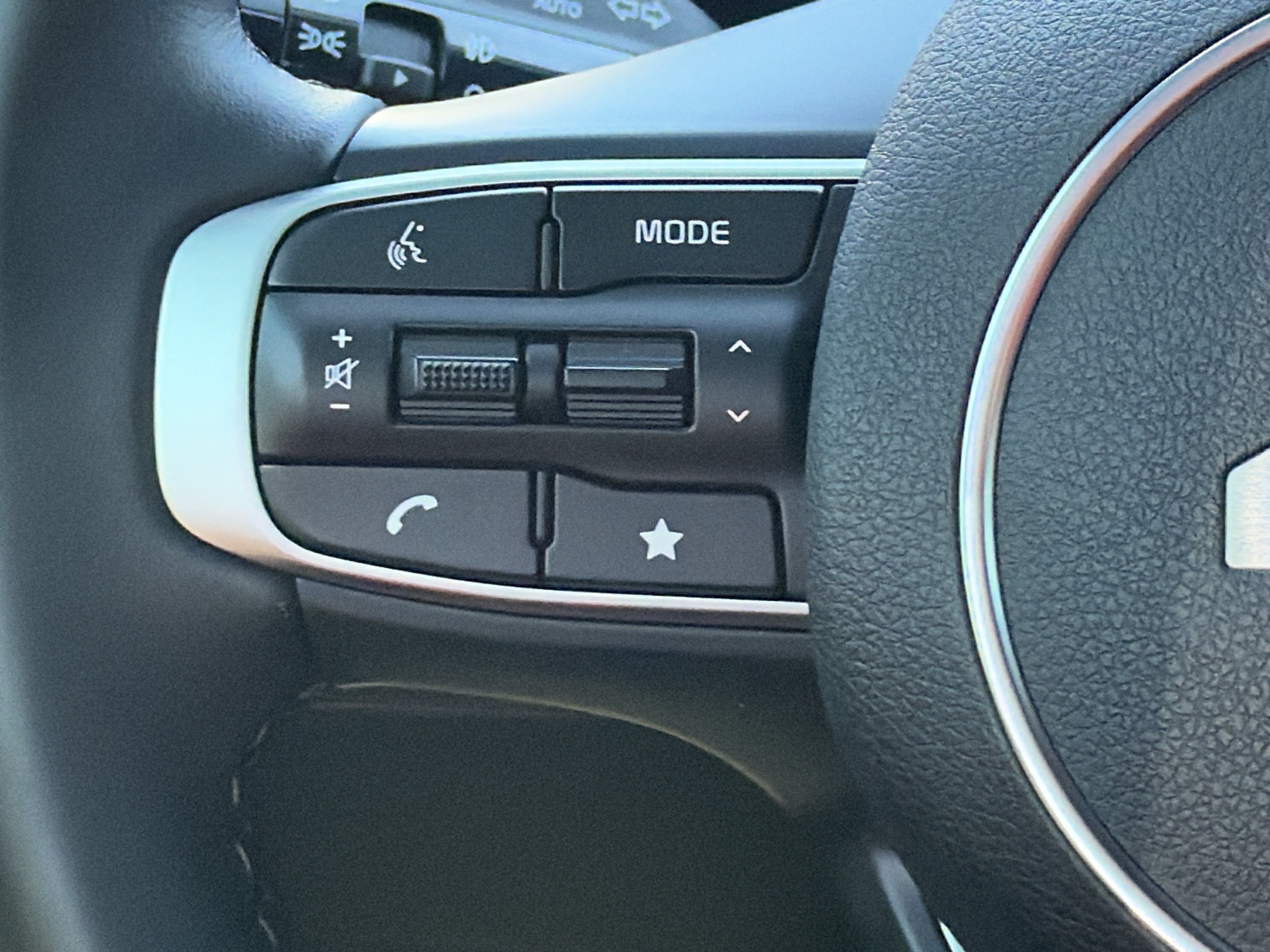 Used 2025 Kia K5 GT-Line w/ GT-Line Premium Package FWD image 30