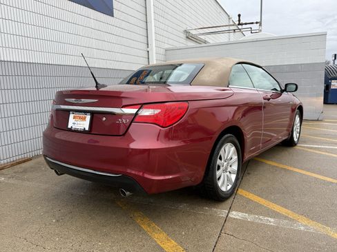 Used 2011 Chrysler 200 Touring w/ Cold Weather Group image 4