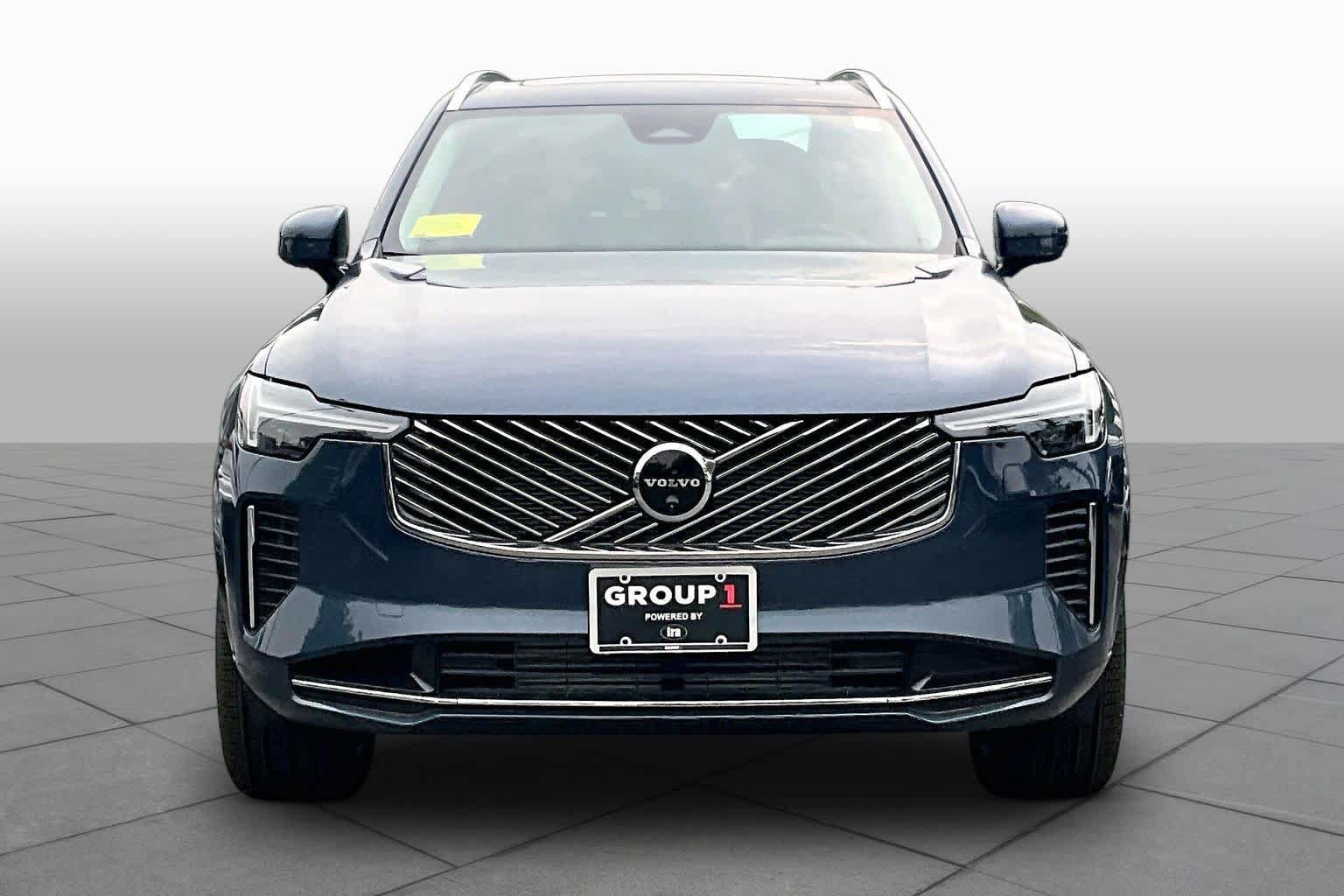 New 2026 Volvo XC90 T8 Plus w/ Protection Package Premier AWD/4WD image 2