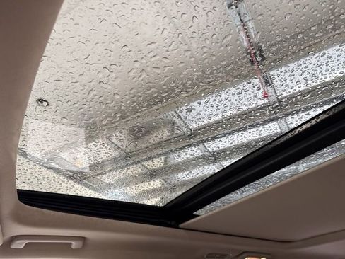 Used 2024 Ford Expedition Limited image 27