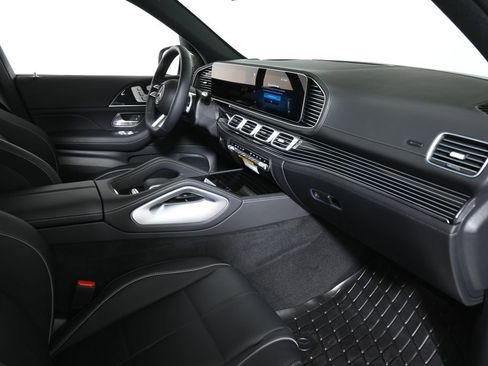 New 2026 Mercedes-Benz GLS 450 4MATIC image 21