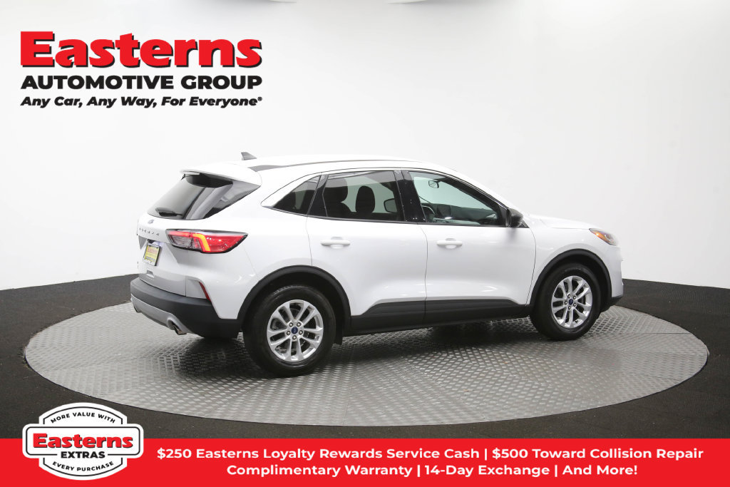 Used 2022 Ford Escape SE FWD image 43