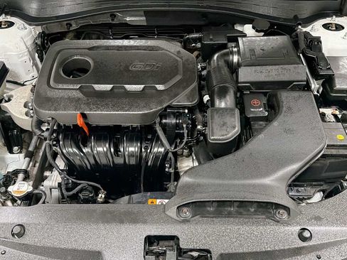 Used 2017 Kia Optima LX FWD image 29