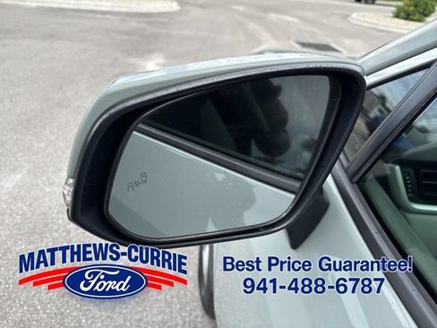 Used 2020 Toyota RAV4 XLE FWD image 8