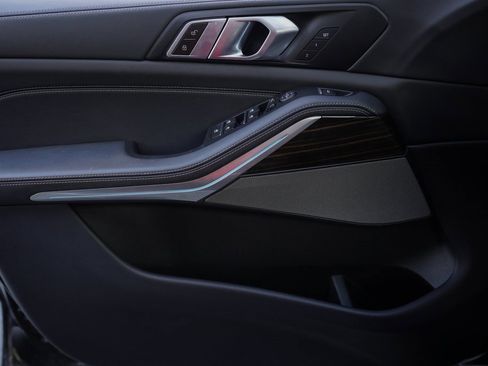 Used 2024 BMW X5 xDrive40i image 35