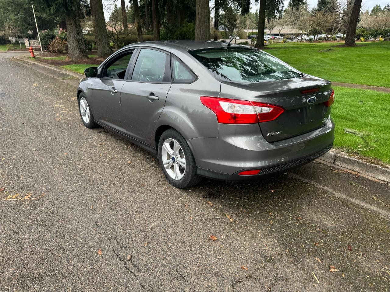Used 2014 Ford Focus SE FWD image 3
